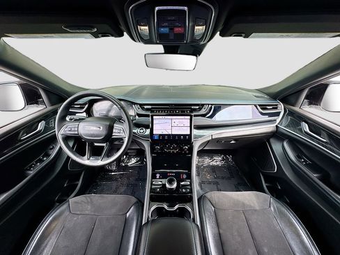 Used 2022 Jeep Grand Cherokee Trailhawk w/ Advanced Protech Group II image 15