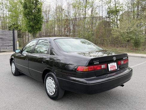 Used 1997 Toyota Camry CE image 3