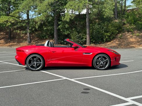 Used 2014 Jaguar F-TYPE Convertible RWD image 14