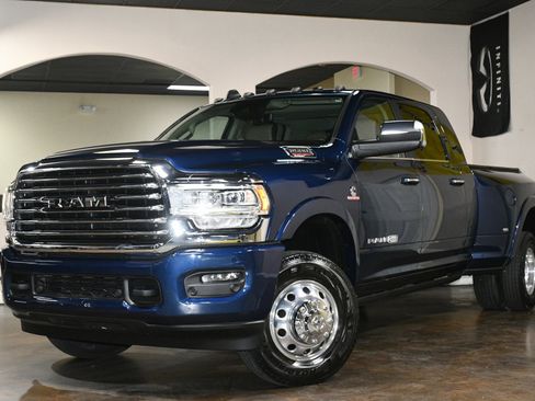 Used 2021 RAM 3500 Limited AWD/4WD image 4