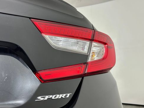 Used 2022 Honda Accord Sport image 12