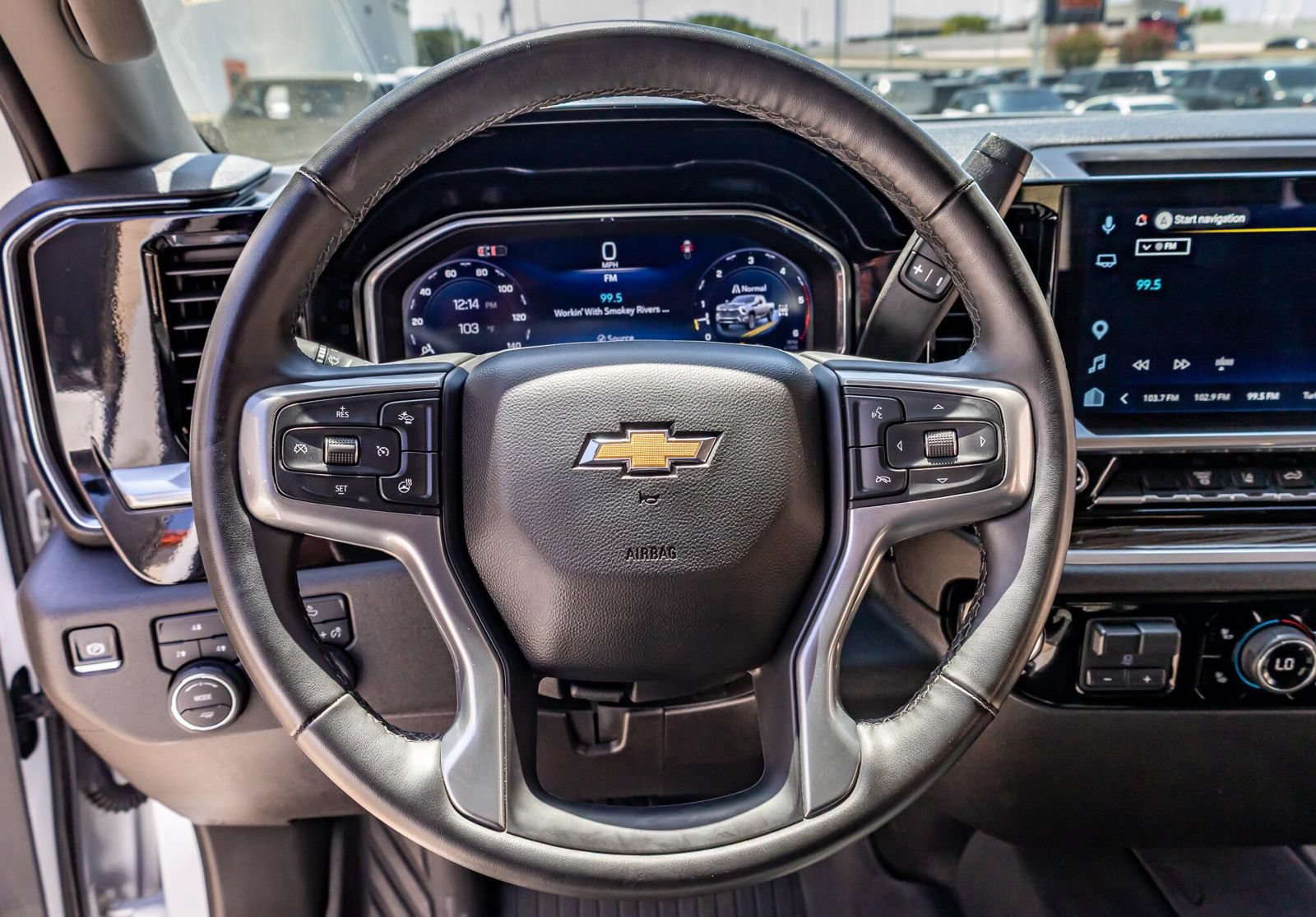 Used 2025 Chevrolet Silverado 2500 LT AWD/4WD image 16
