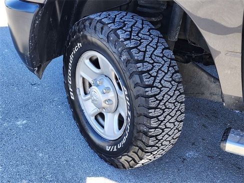 Used 2018 RAM 2500 Tradesman w/ Snow Chief Group image 31