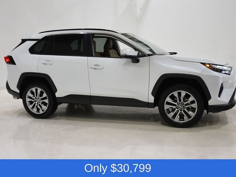 Certified 2025 Toyota RAV4 XLE Premium image 3