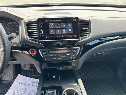 Certified 2024 Honda Ridgeline Black Edition image 18