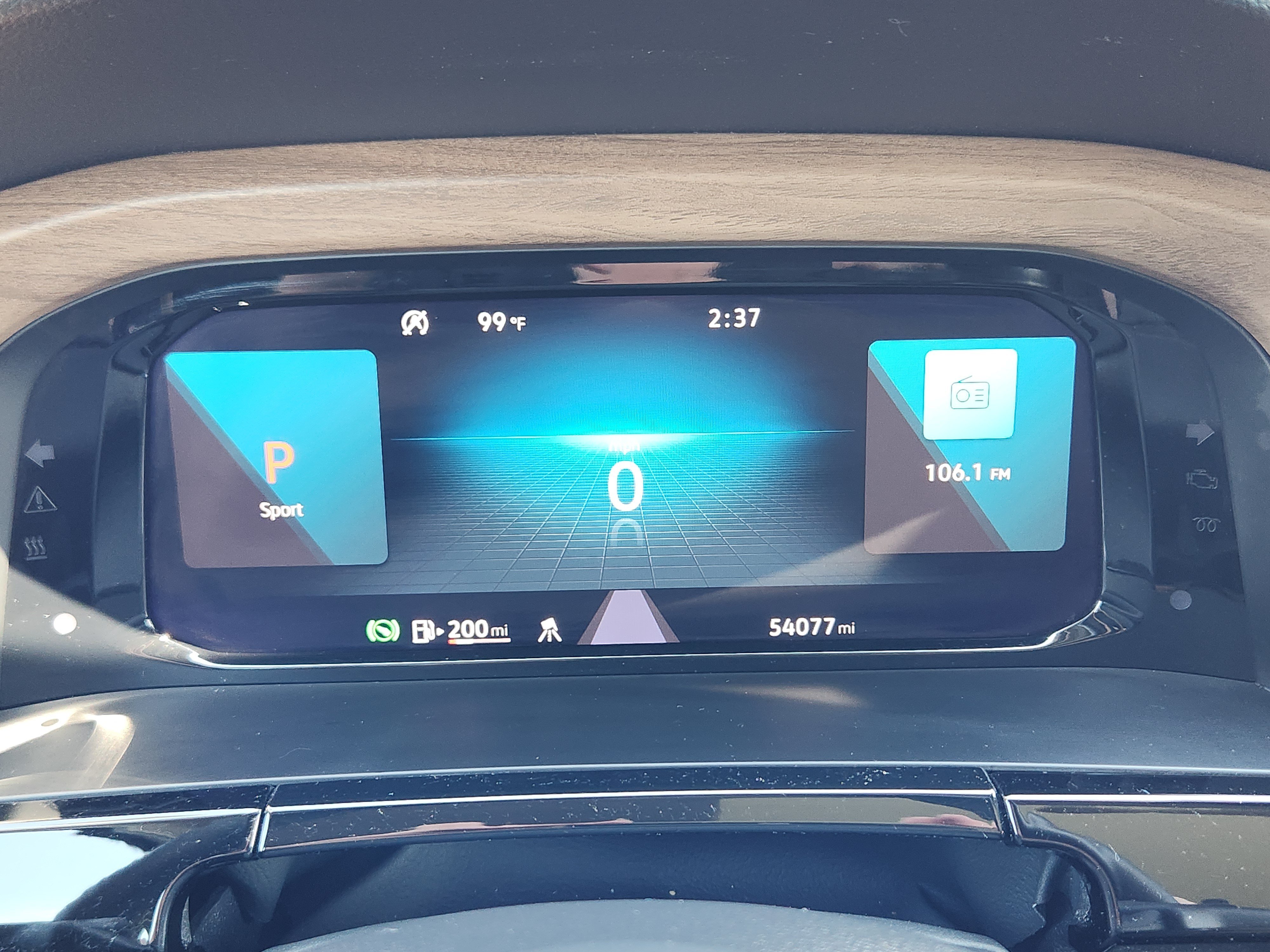 Used 2024 Volkswagen Atlas SE w/ Panoramic Sunroof Package FWD image 22