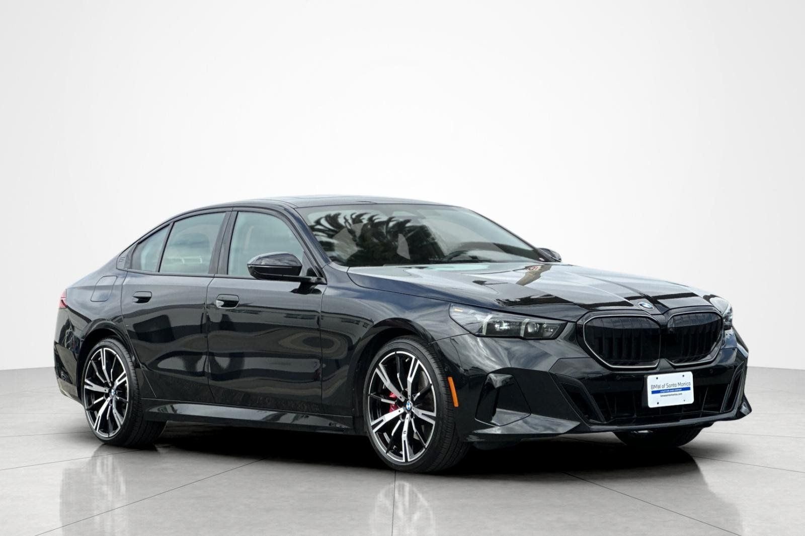 Used 2026 BMW 530i w/ M Sport Package RWD image 7