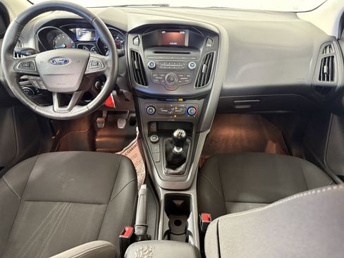 Used 2015 Ford Focus SE w/ SE Ecoboost Package image 10