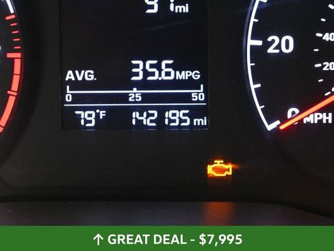 Used 2021 Hyundai Accent SE FWD image 34