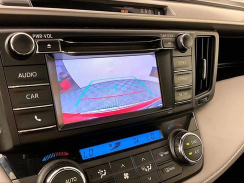 Used 2017 Toyota RAV4 XLE w/ Carpet Mat Package FWD image 26