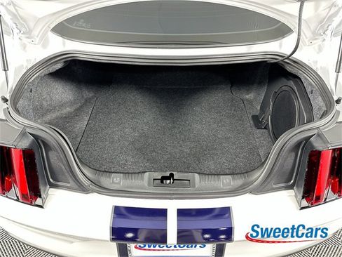 Used 2020 Ford Mustang Shelby GT350 w/ Technology Package image 41