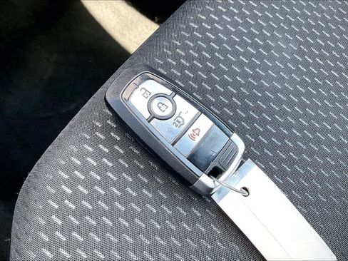 Used 2025 Ford Escape ST-Line FWD image 14