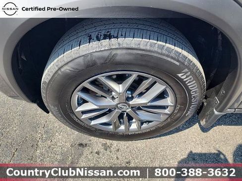 Certified 2023 Nissan Rogue S AWD/4WD image 30