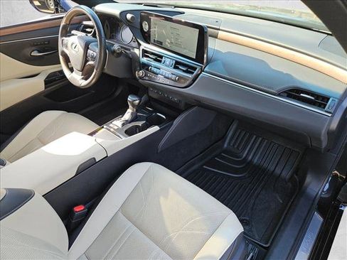 Used 2023 Lexus ES 300h w/ Accessory Package (Z1) FWD image 22