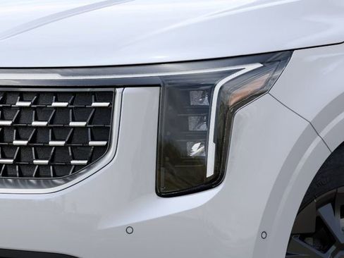 New 2026 Kia Carnival SX FWD image 10