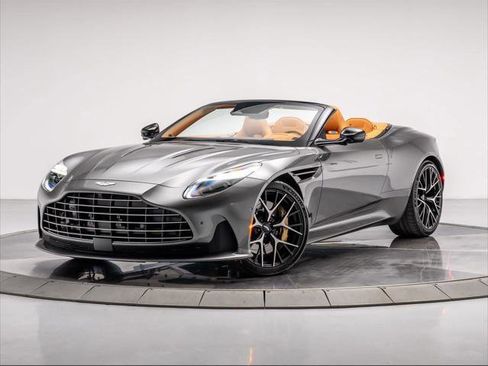 Used 2025 Aston Martin DB12 Volante image 14