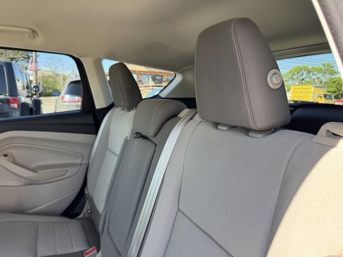 Used 2014 Ford Escape SE w/ Equipment Group 201A FWD image 23