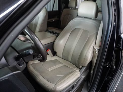 Used 2021 Ford Expedition Max Limited RWD image 11