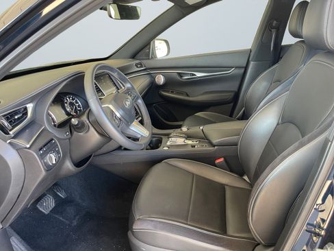 Used 2023 INFINITI QX50 Sport image 10