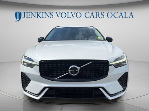 Used 2024 Volvo XC60 B5 Plus w/ Climate Package AWD/4WD image 8
