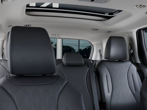 New 2026 Kia Carnival SX FWD image 29