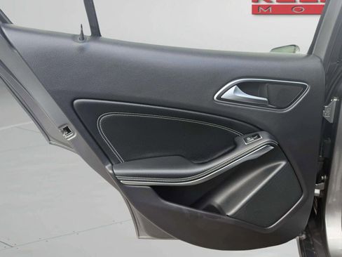 Used 2019 Mercedes-Benz GLA 250 4MATIC image 23