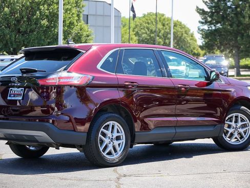 Certified 2021 Ford Edge SEL w/ Convenience Package AWD/4WD image 3