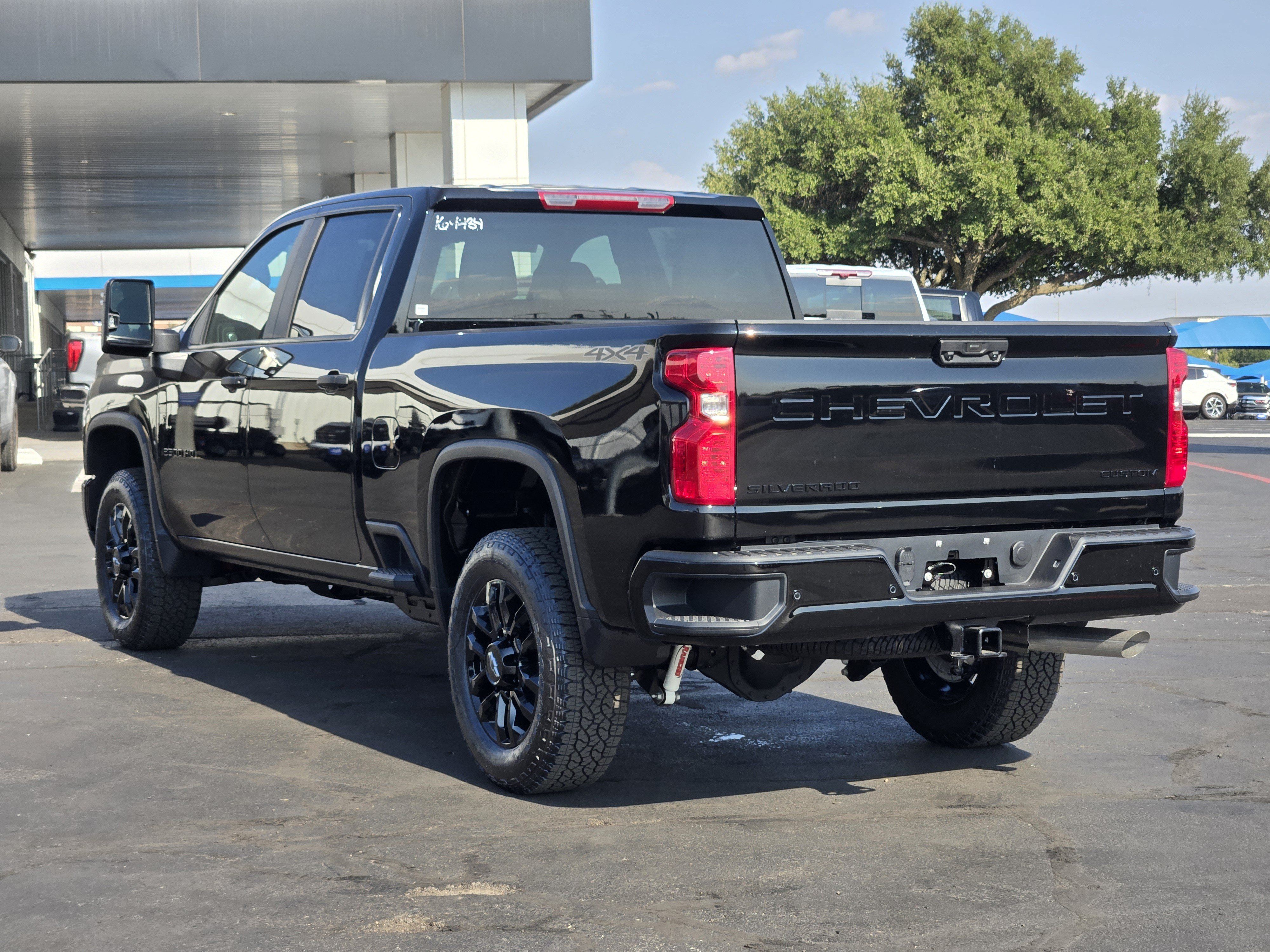 New 2026 Chevrolet Silverado 2500 Custom w/ Custom Value Package AWD/4WD image 3