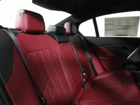 Used 2026 BMW 530i xDrive w/ Premium Package image 34