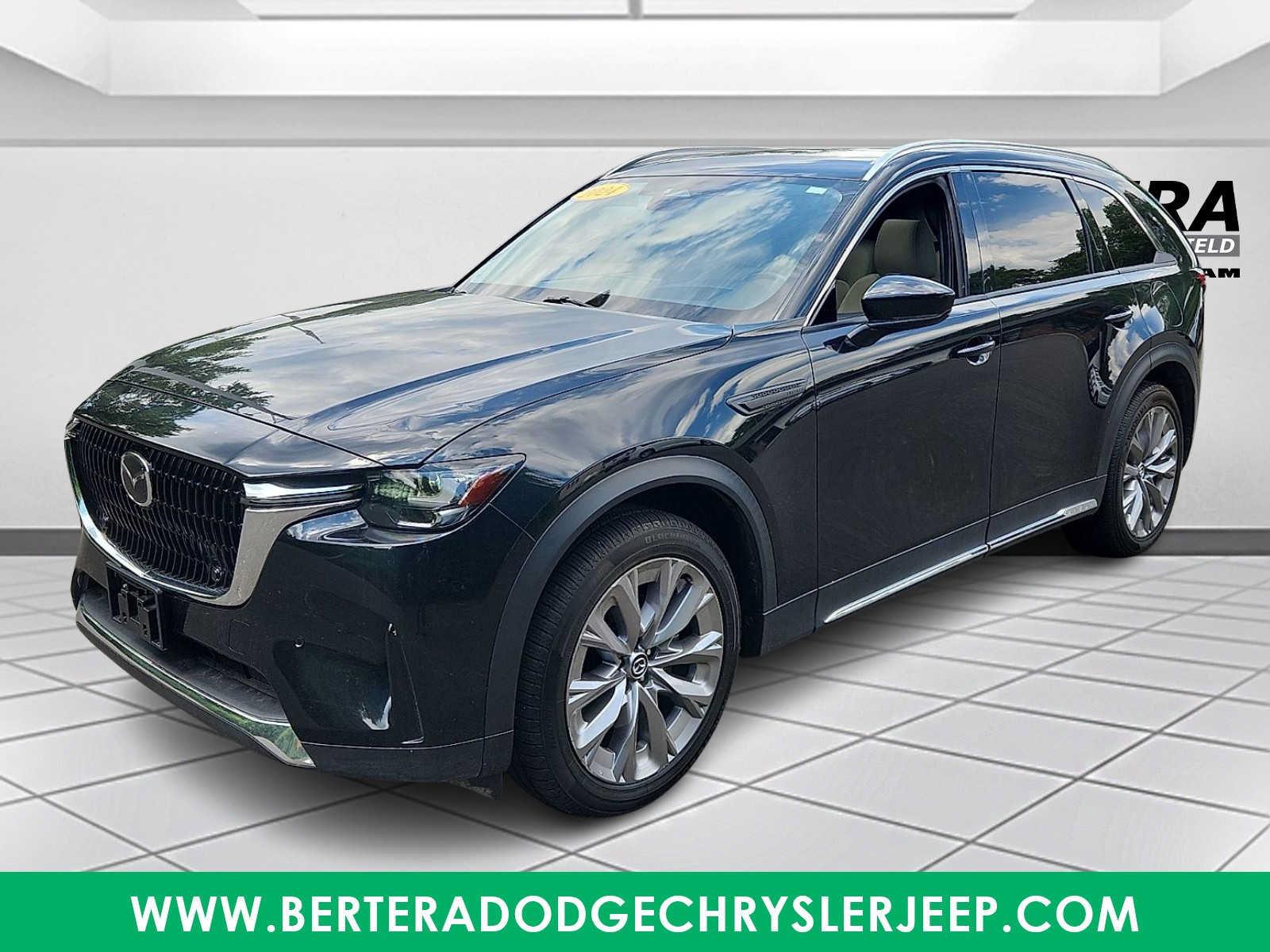 Used 2024 MAZDA CX-90 3.3 Turbo w/ Premium Package AWD/4WD image 3