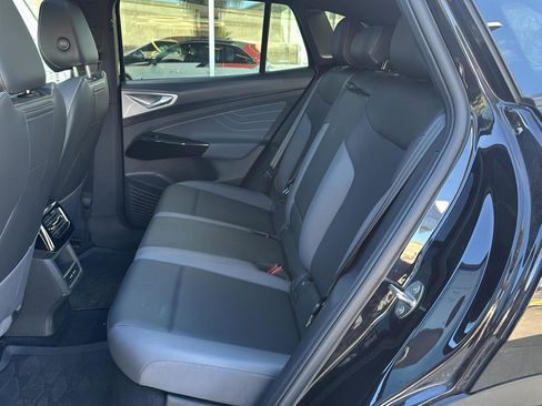 Used 2023 Volkswagen ID.4 Pro S image 14