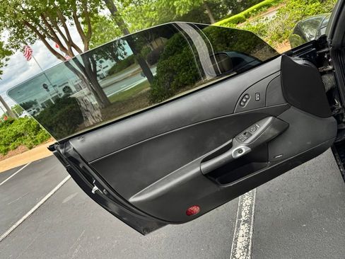 Used 2007 Chevrolet Corvette Convertible w/ Preferred Equipment Group RWD image 32
