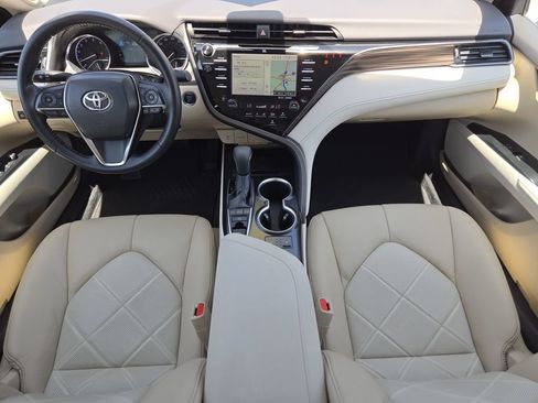 Used 2019 Toyota Camry XLE w/ Driver Assist Package FWD image 27