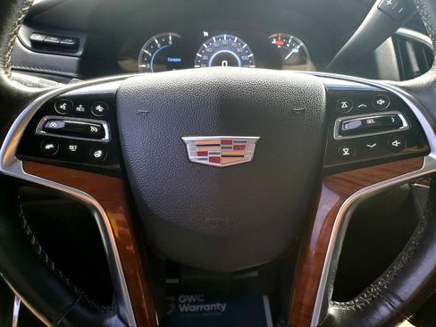 Used 2016 Cadillac Escalade Luxury image 13
