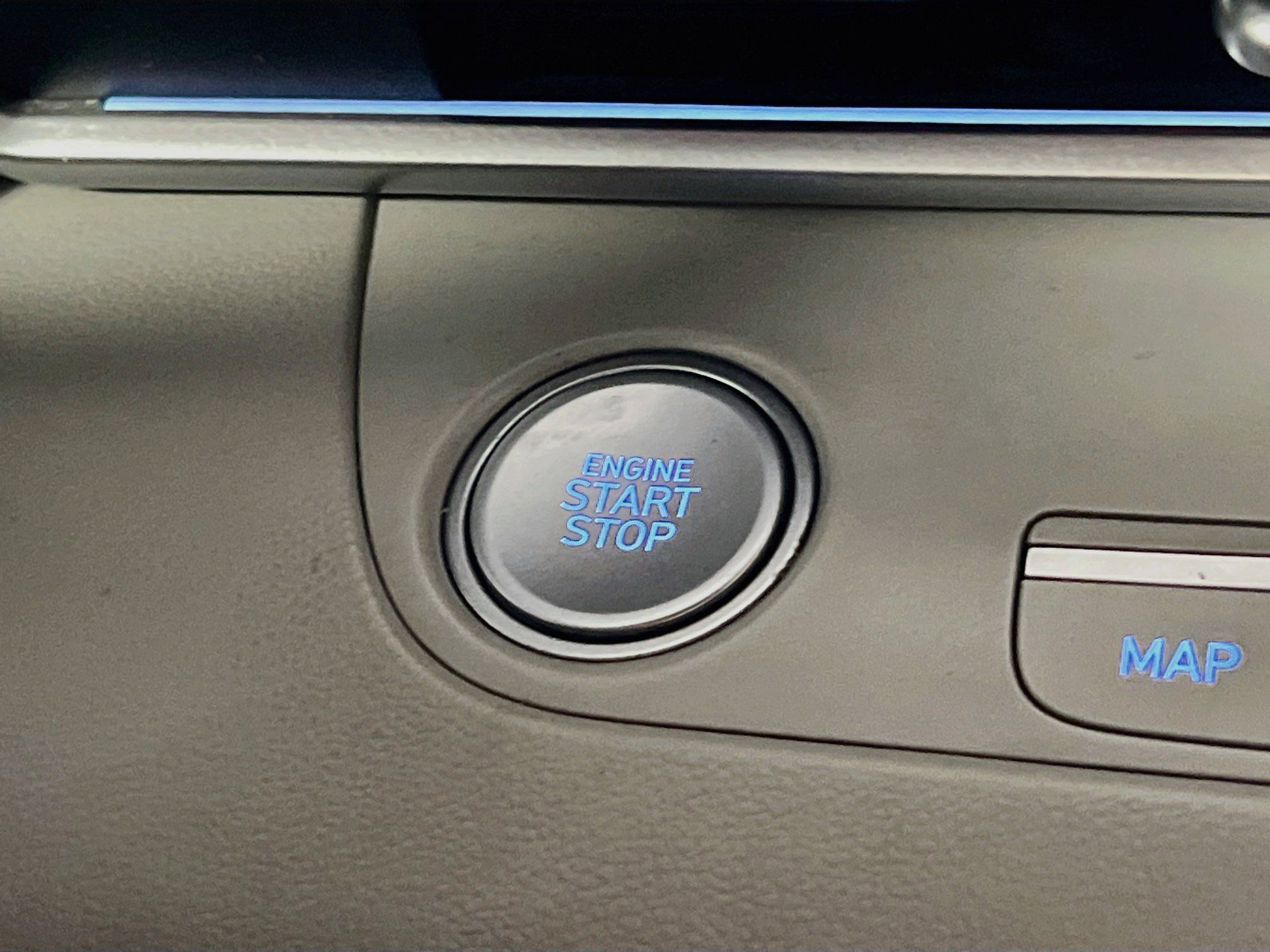 Used 2024 Hyundai Elantra Limited FWD image 23