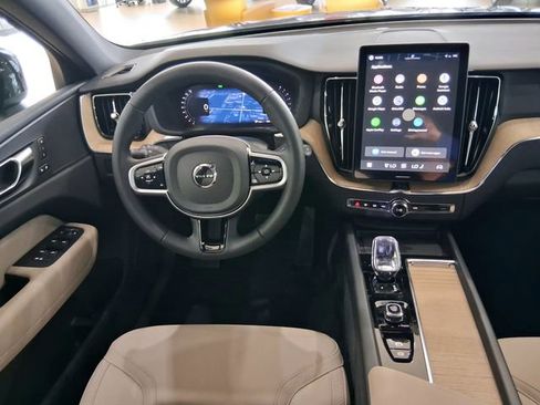 New 2026 Volvo XC60 B5 Plus w/ Protection Package Premier AWD/4WD image 10
