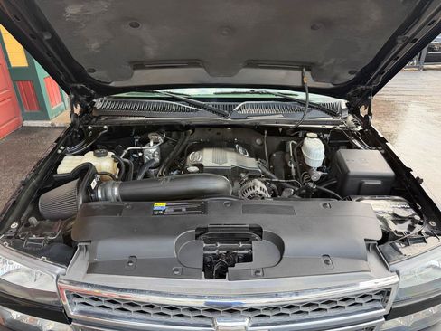 Used 2005 Chevrolet Silverado 3500 4x4 Crew Cab w/ Skid Plate Package image 27
