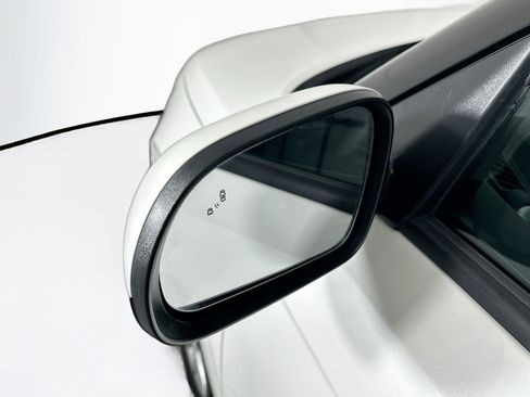 Used 2025 Kia Soul LX w/ LX Technology Package image 16