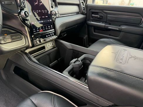 Used 2024 RAM 2500 Limited image 13