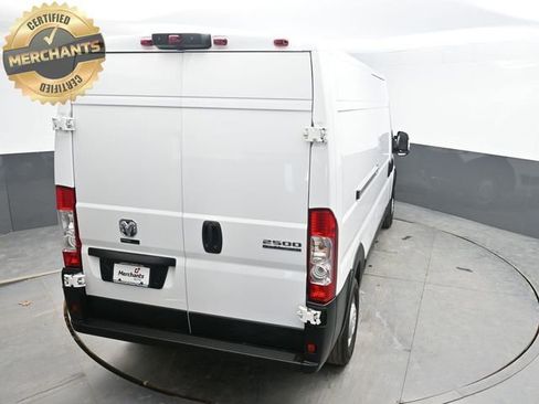 Used 2024 RAM ProMaster 2500 w/ Convenience Group FWD image 27