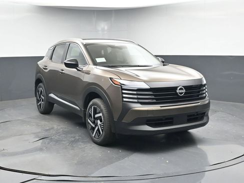 New 2026 Nissan Kicks SV image 6