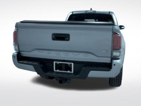 Certified 2020 Toyota Tacoma TRD Sport w/ Technology Package AWD/4WD image 8