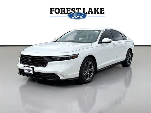 Used 2023 Honda Accord EX image 3