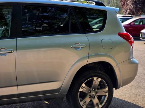 Used 2010 Toyota RAV4 Sport w/ Sport Appearance Pkg AWD/4WD image 5