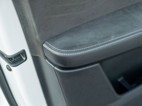 Certified 2024 Porsche Cayenne Turbo GT image 17