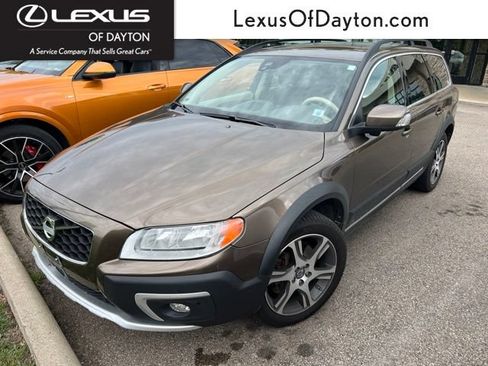 Used 2015 Volvo XC70 T6 Premier Plus AWD/4WD image 1