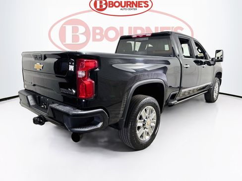 Used 2024 Chevrolet Silverado 3500 High Country w/ Technology Package AWD/4WD image 12