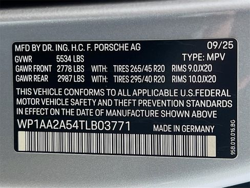 New 2026 Porsche Macan image 34