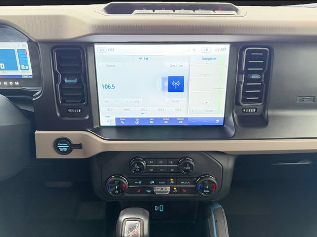 Used 2022 Ford Bronco Wildtrak AWD/4WD image 11