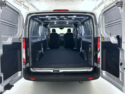 Used 2023 Ford E-Transit Low Roof RWD image 19
